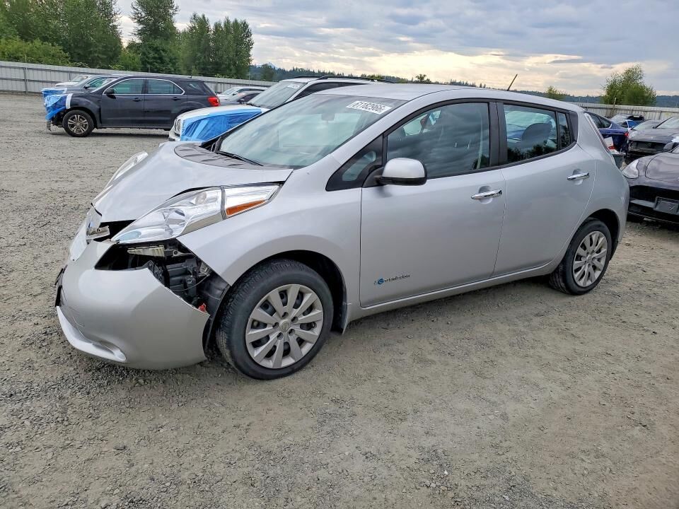 2015 NISSAN Leaf