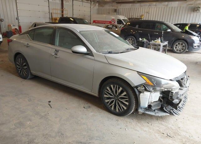 2023 NISSAN Altima