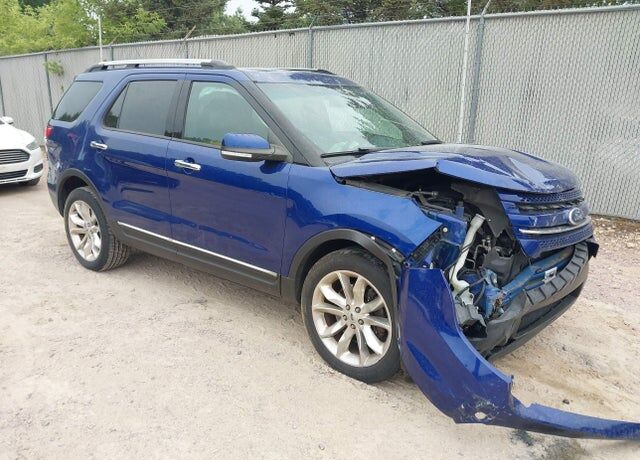 2015 FORD Explorer