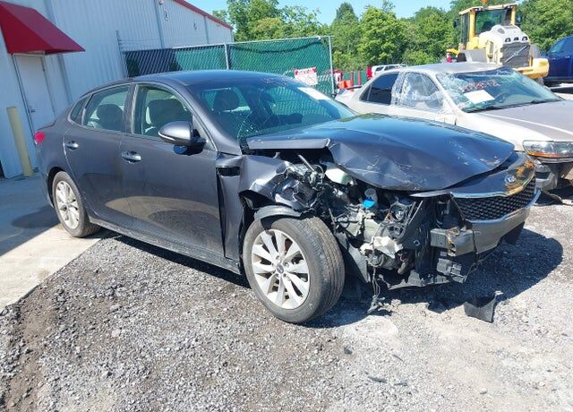 2017 KIA Optima