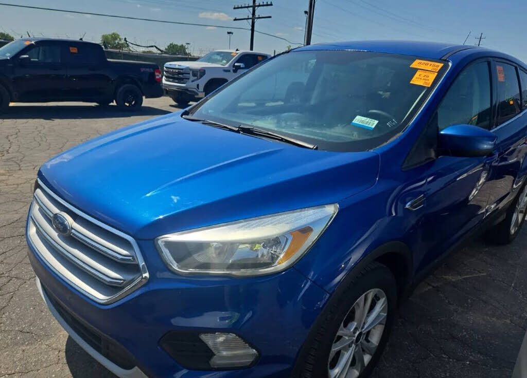 2017 FORD Escape
