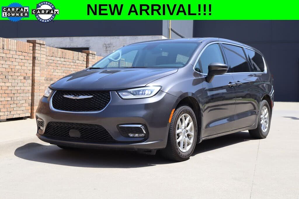 2023 CHRYSLER Pacifica