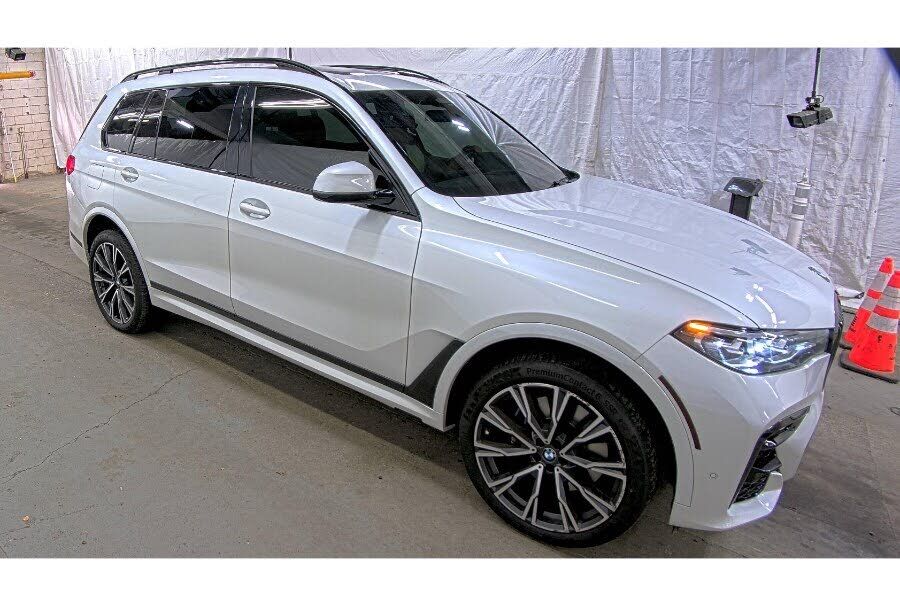 2020 BMW X7