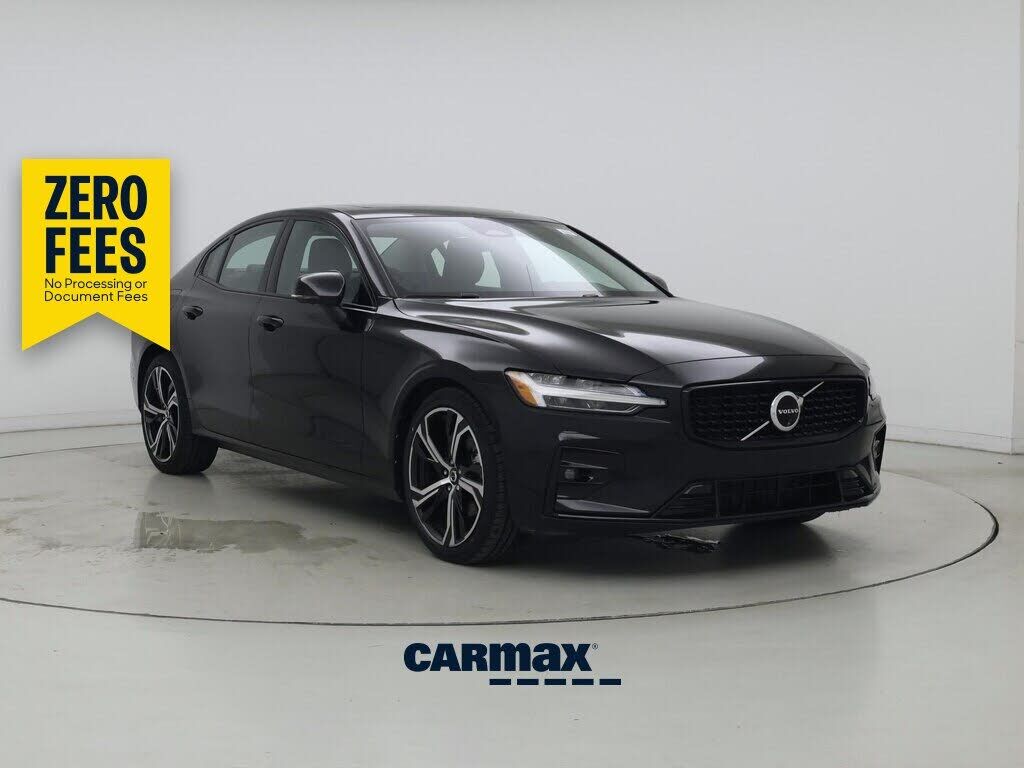 2025 VOLVO S60