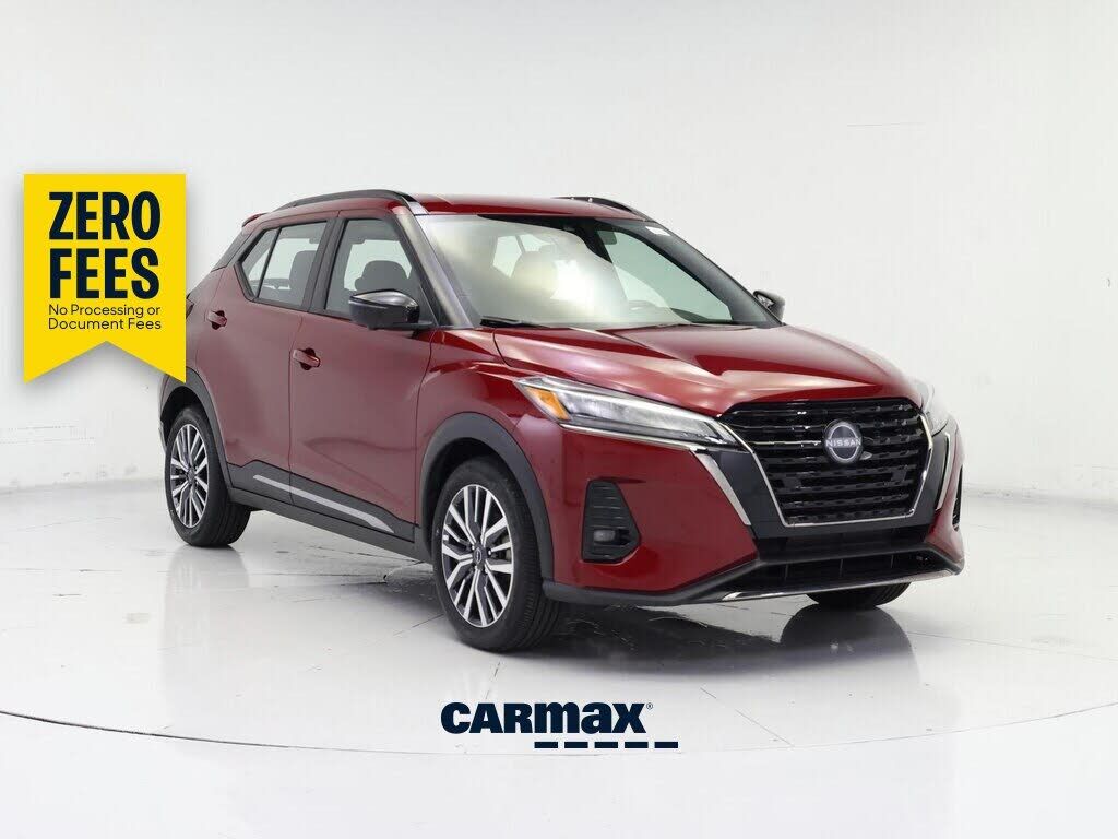 2024 NISSAN Kicks