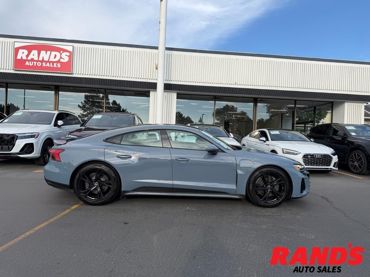 2023 AUDI e-tron GT