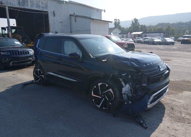 2024 MITSUBISHI Outlander