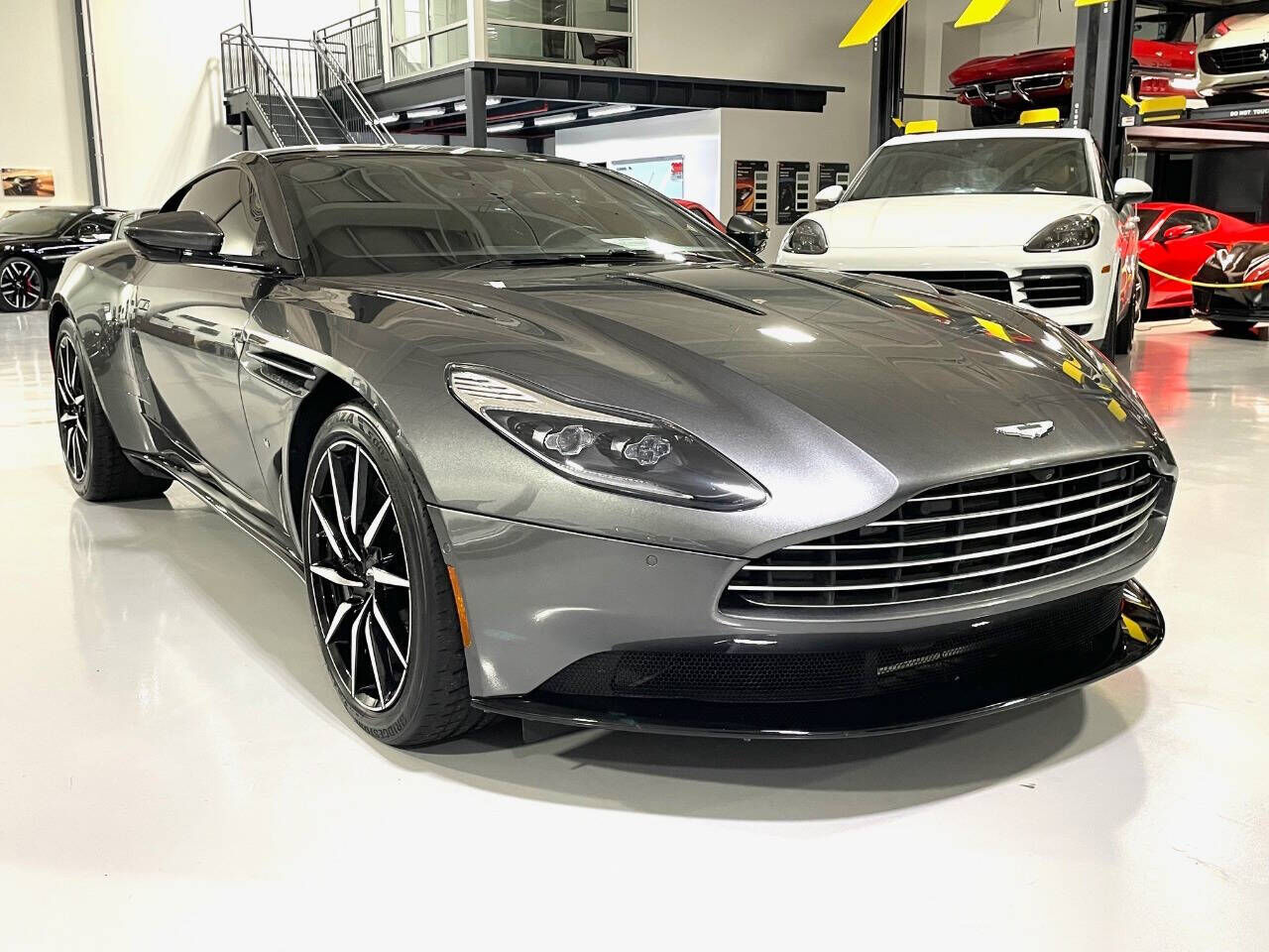 2017 ASTON MARTIN DB11