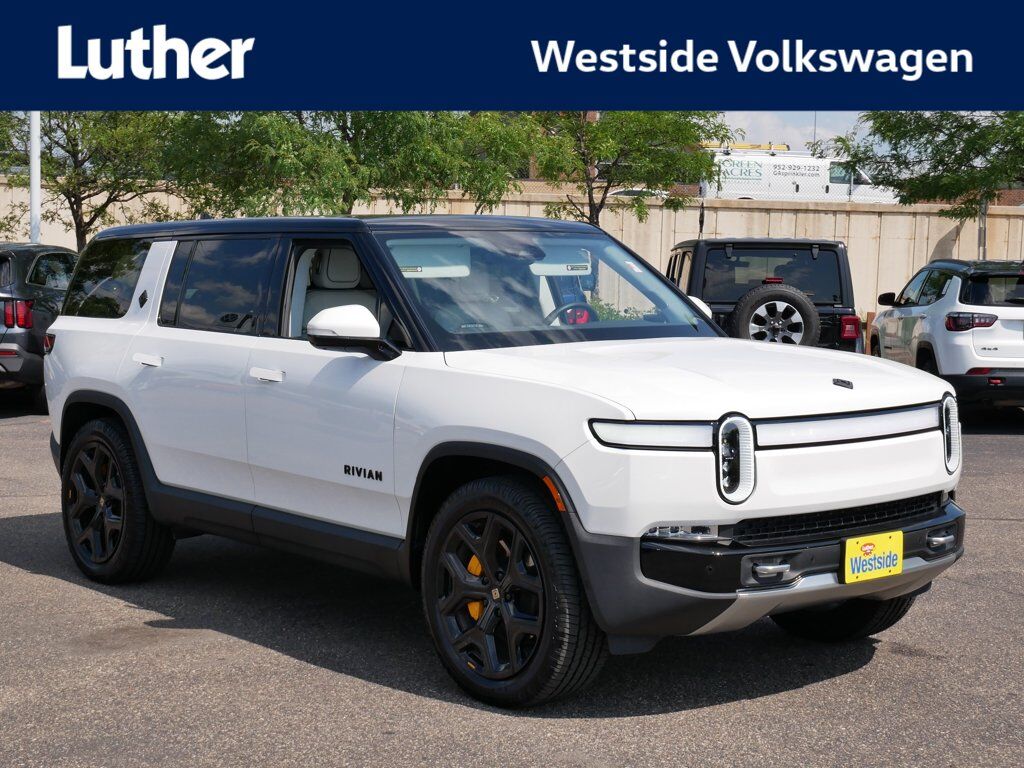 2023 RIVIAN R1S
