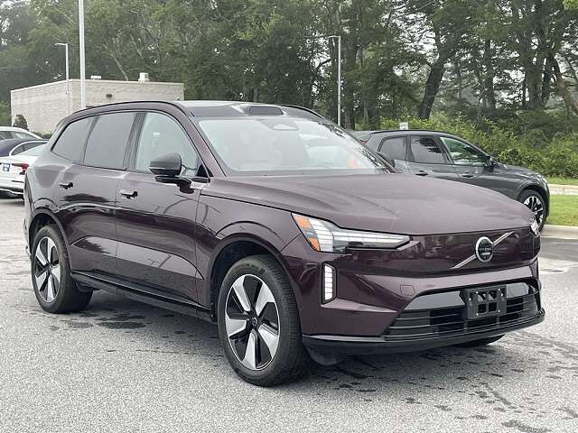 2025 VOLVO EX90