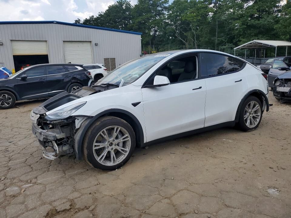 2022 TESLA Model Y
