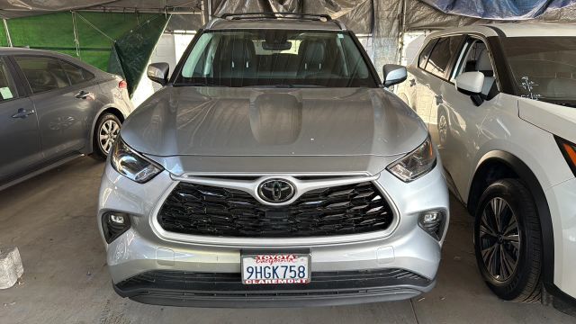 2023 TOYOTA Highlander