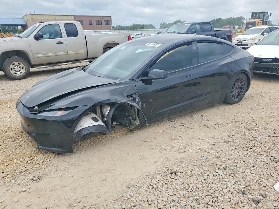 2025 TESLA Model 3