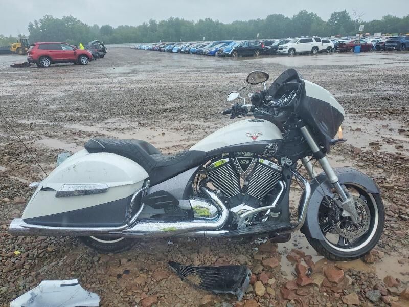 2016 VICTORY Cross Country Tour