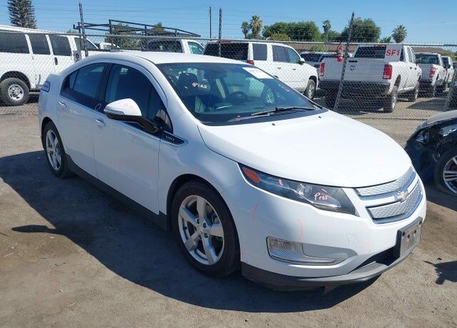2013 CHEVROLET Volt
