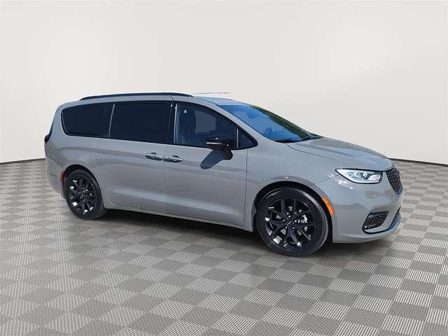 2025 CHRYSLER Pacifica