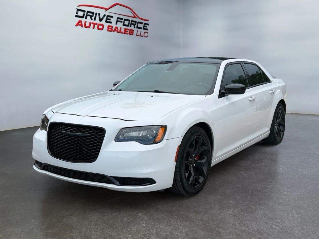 2020 CHRYSLER 300