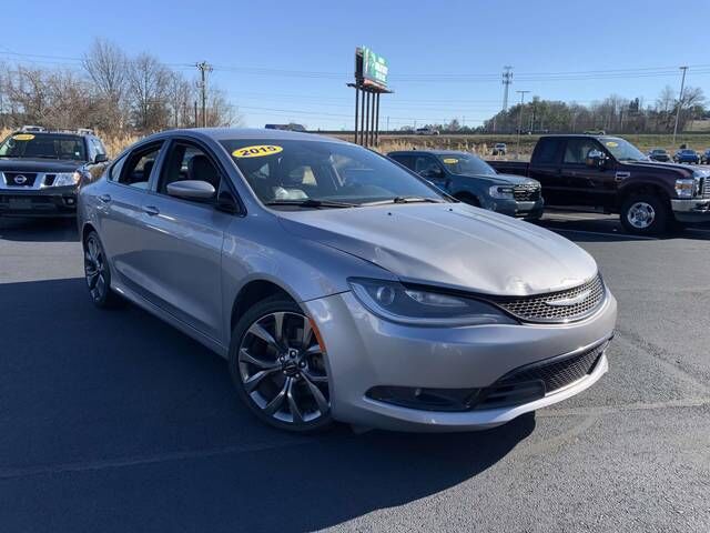 2015 CHRYSLER 200