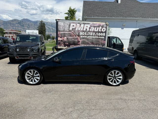2018 TESLA Model 3