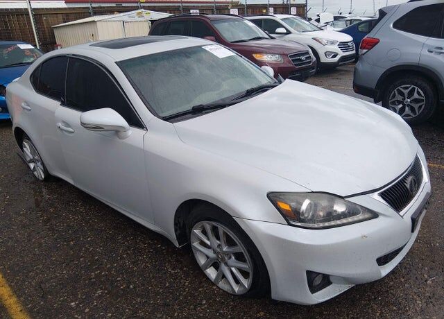 2011 LEXUS IS