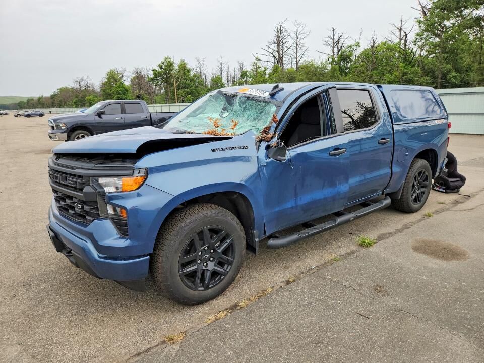 2024 CHEVROLET Silverado