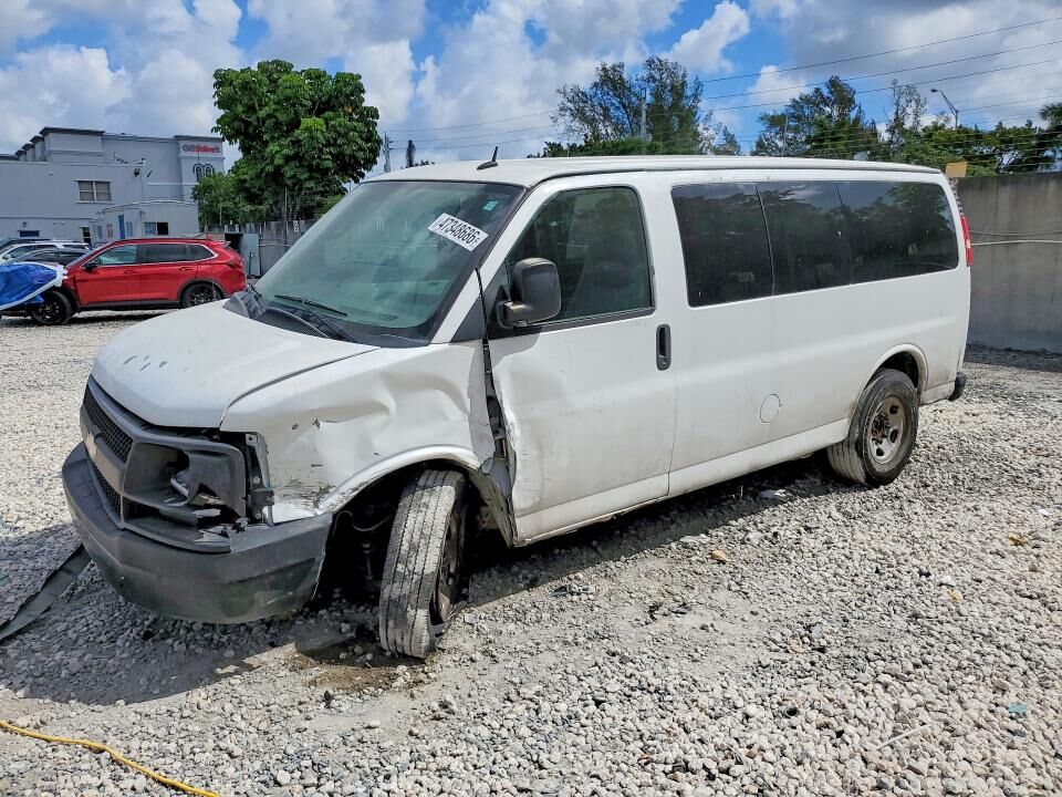 2011 CHEVROLET Express