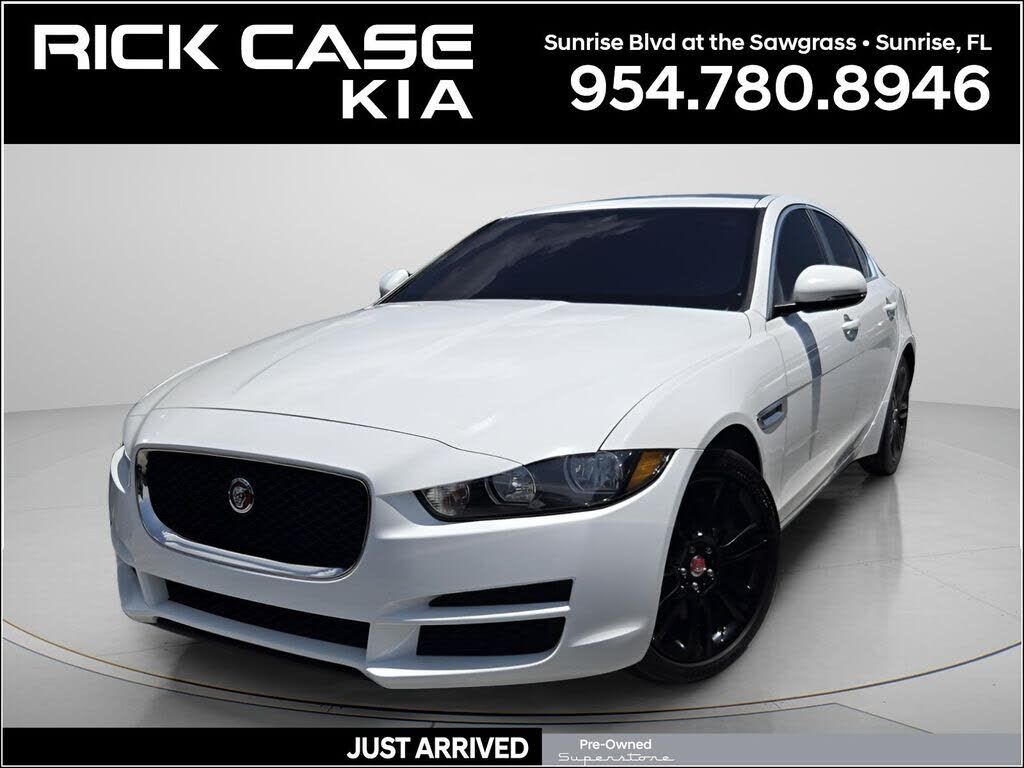 2019 JAGUAR XE