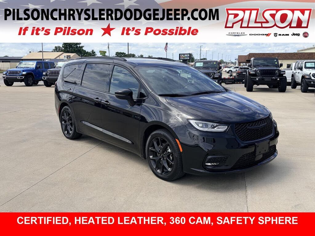 2023 CHRYSLER Pacifica