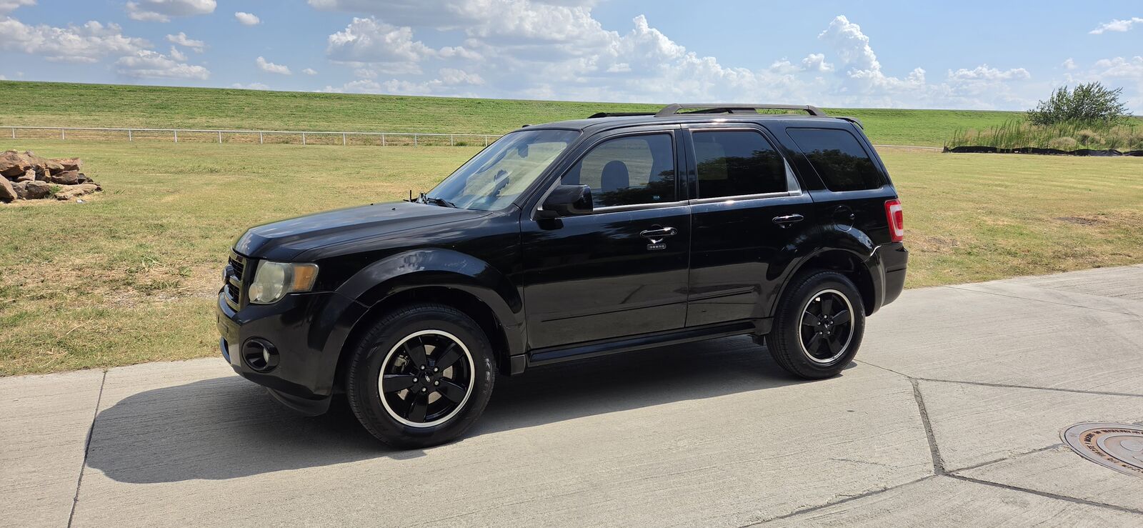 2010 FORD Escape