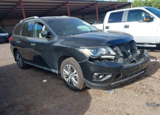 2018 NISSAN Pathfinder