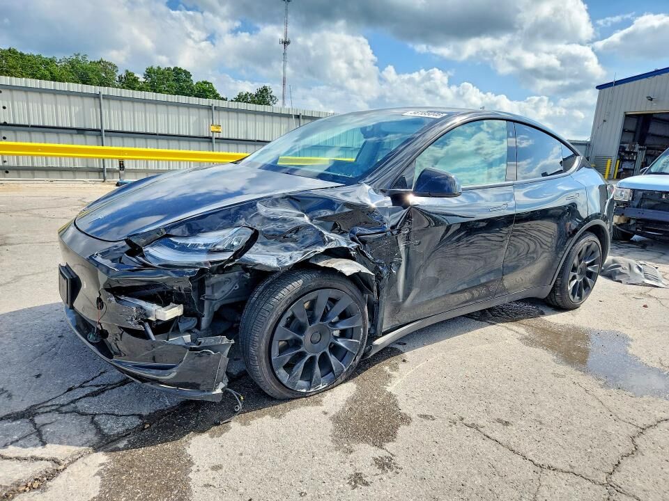 2021 TESLA Model Y