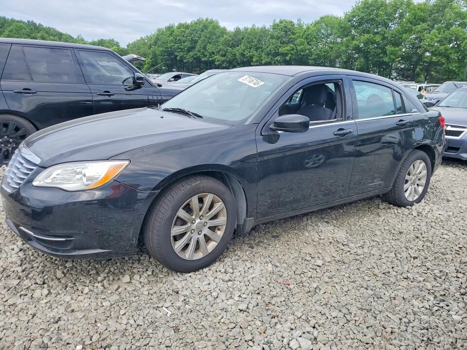 2013 CHRYSLER 200