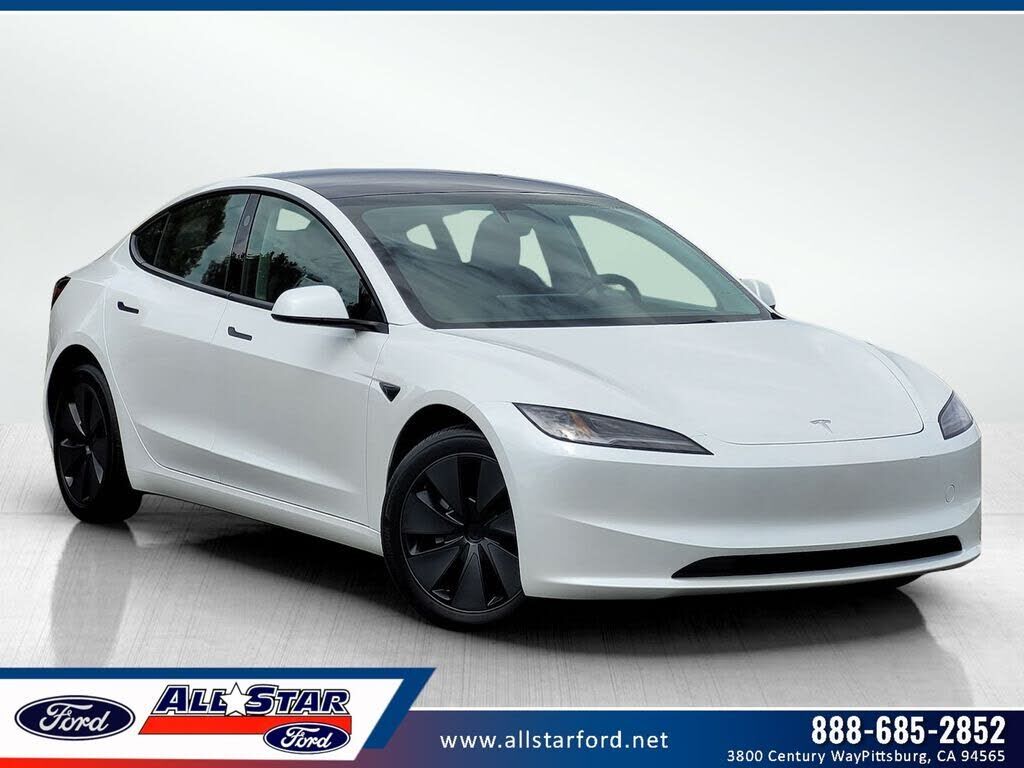 2025 TESLA Model 3