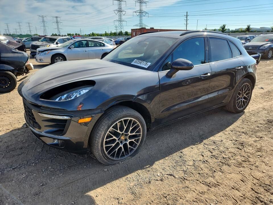 2018 PORSCHE Macan