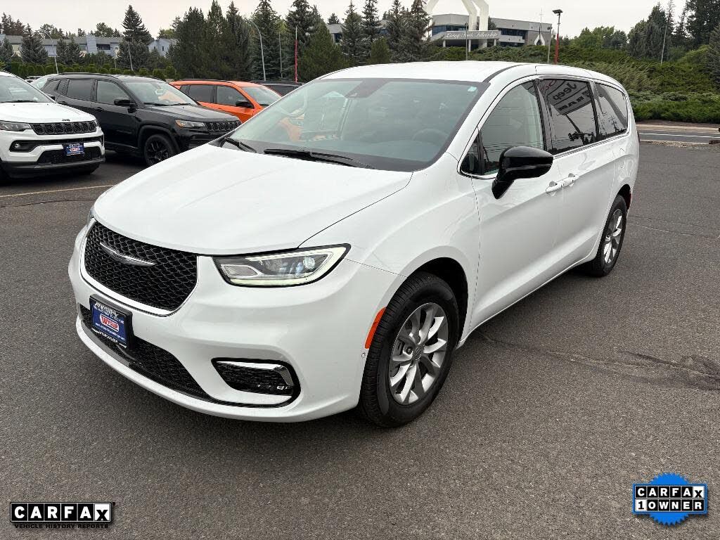 2024 CHRYSLER Pacifica