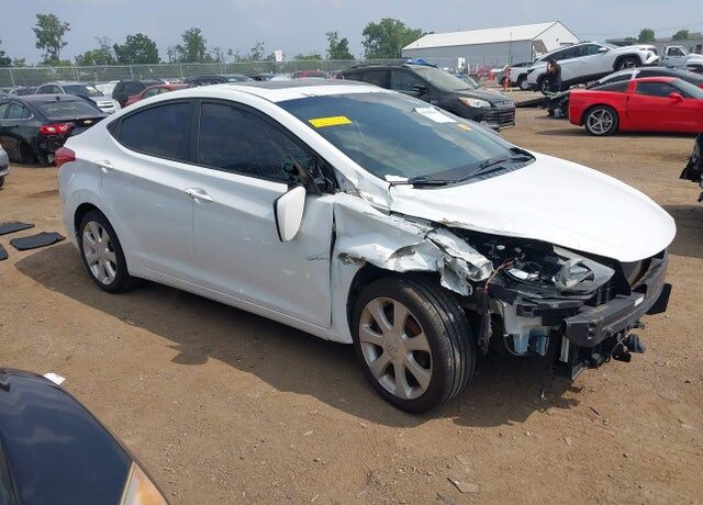 2012 HYUNDAI Elantra