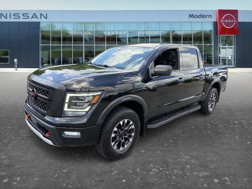 2023 NISSAN Titan