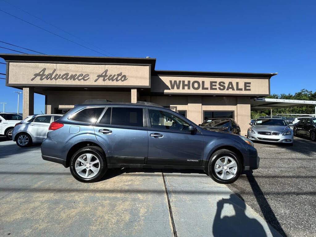 2014 SUBARU Outback
