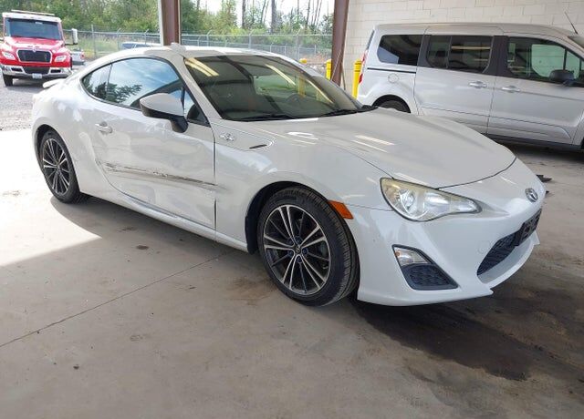 2015 TOYOTA Scion