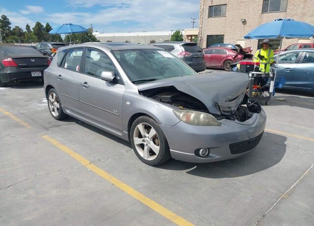 2005 MAZDA Mazda3