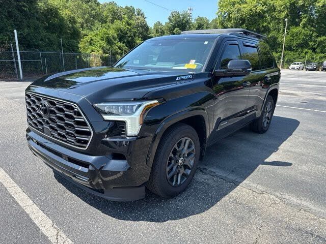 2024 TOYOTA Sequoia
