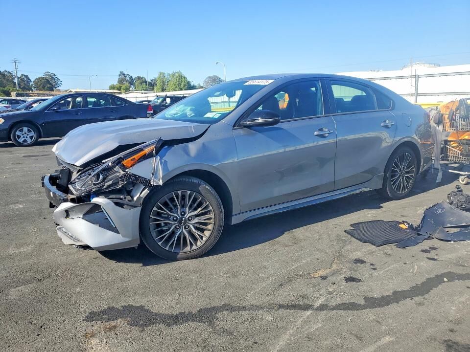 2023 KIA Forte