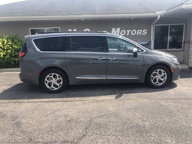 2023 CHRYSLER Pacifica