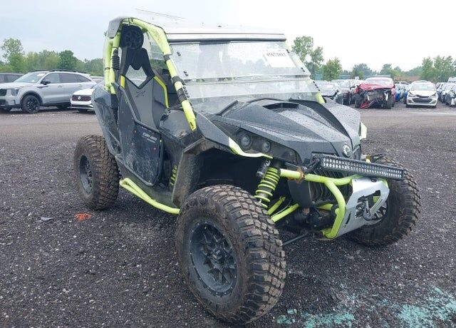 2015 CAN-AM Maverick - XDS DPS