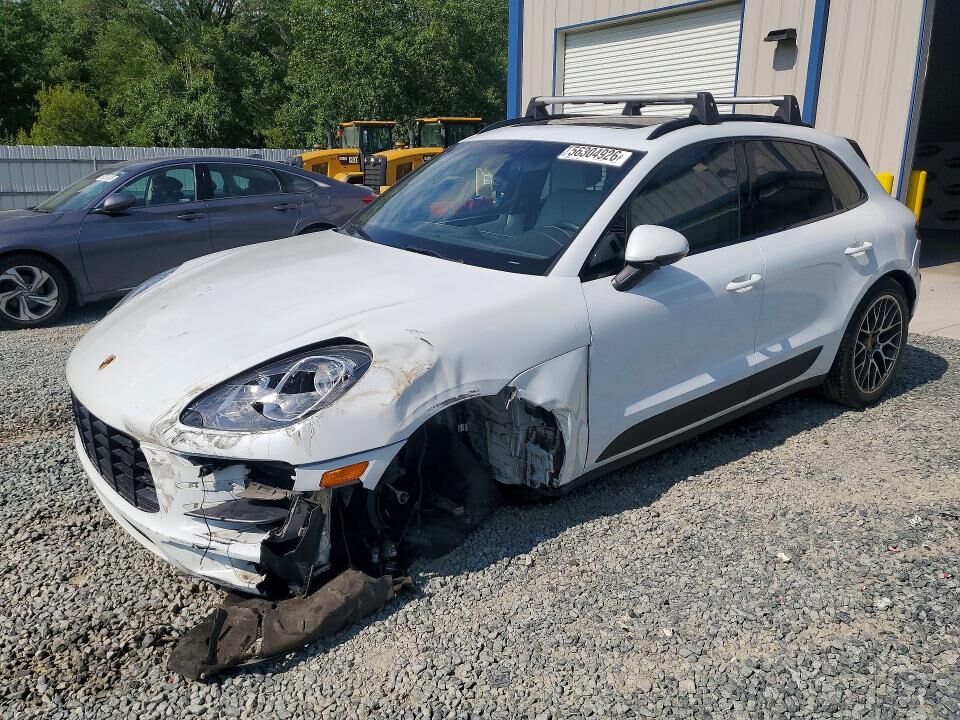 2016 PORSCHE Macan