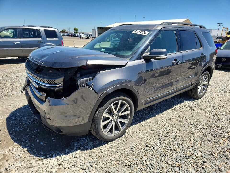 2015 FORD Explorer