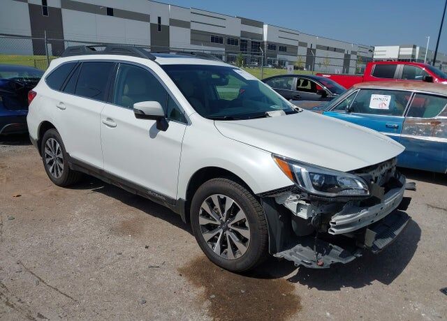2017 SUBARU Outback