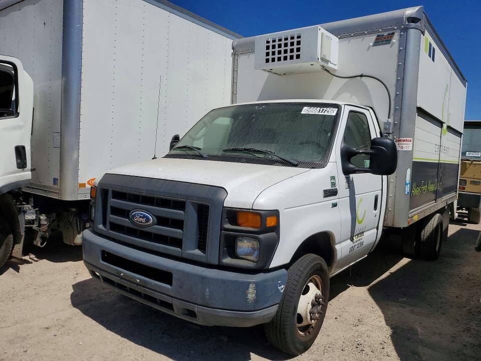 2014 FORD E-450