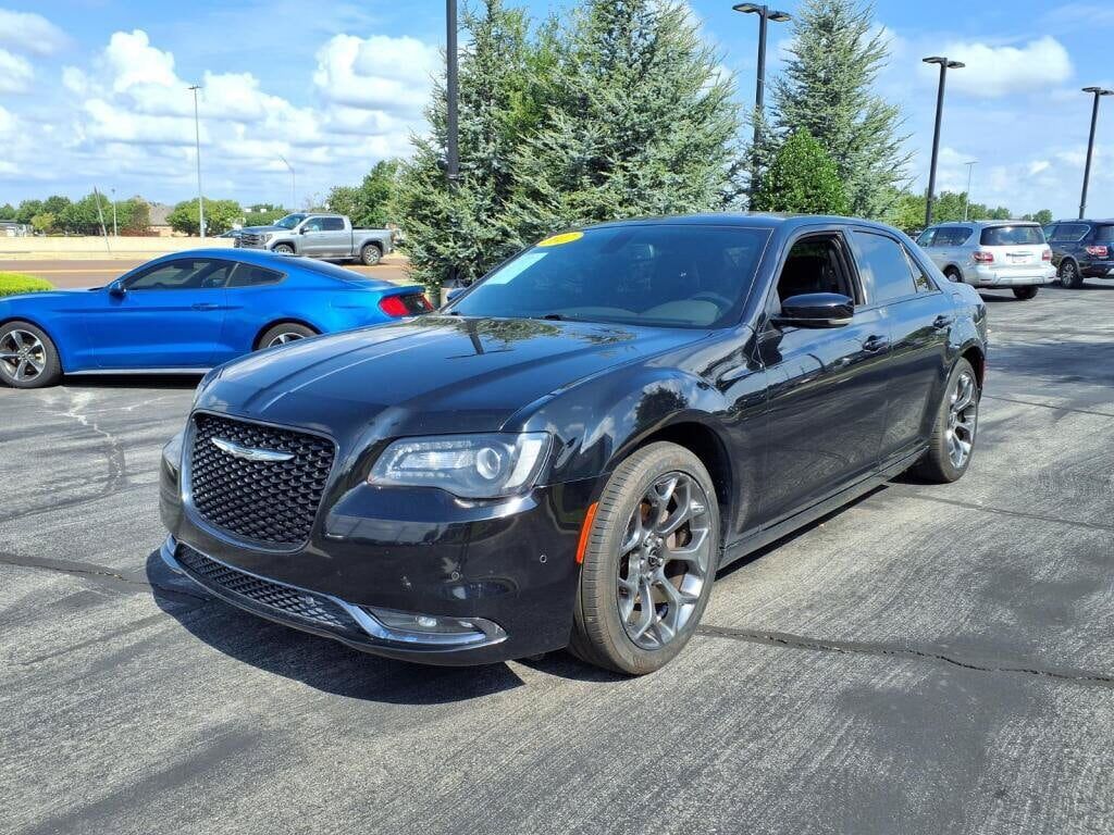 2017 CHRYSLER 300