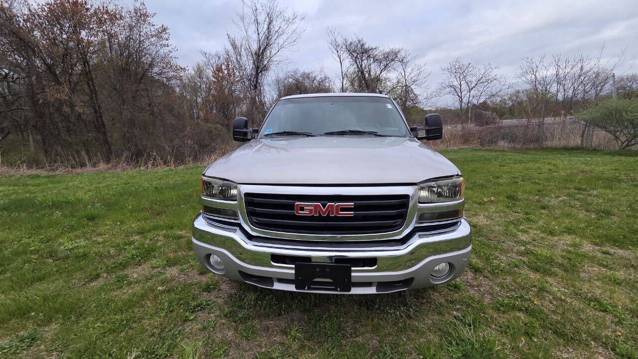 2004 GMC Sierra